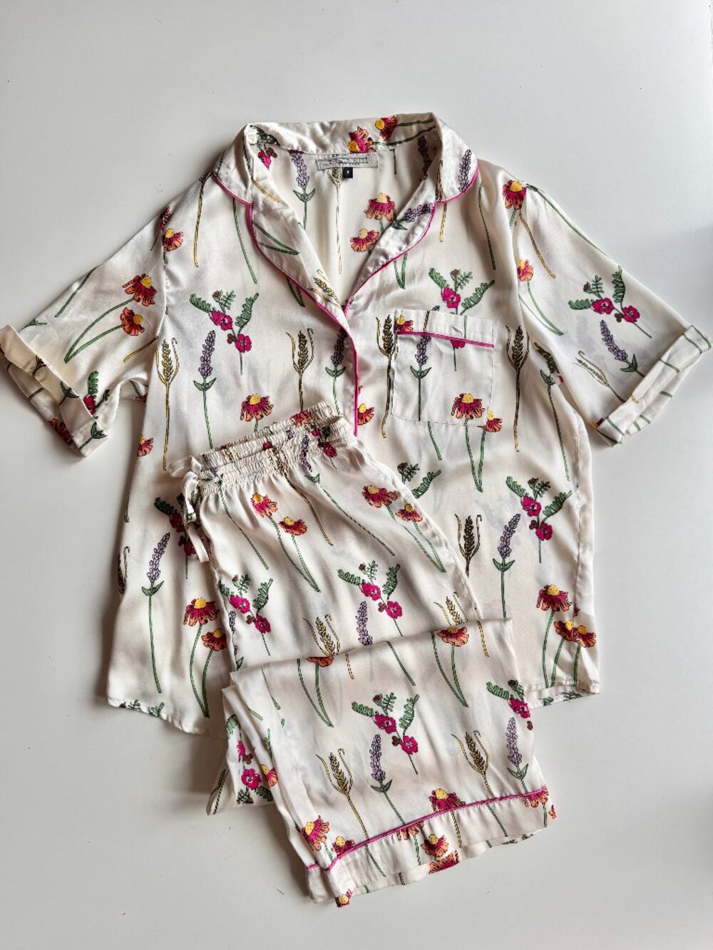 THEIR NIBS Ivory Floral Satin Short Sleeve Shirt Capri Pant Pajama Set, Size S